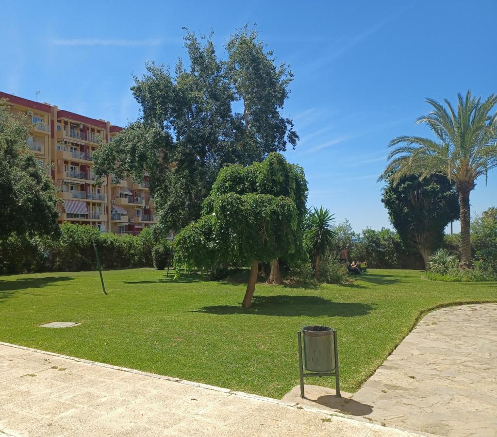 Aguila Appartamento Benalmádena Esterno foto